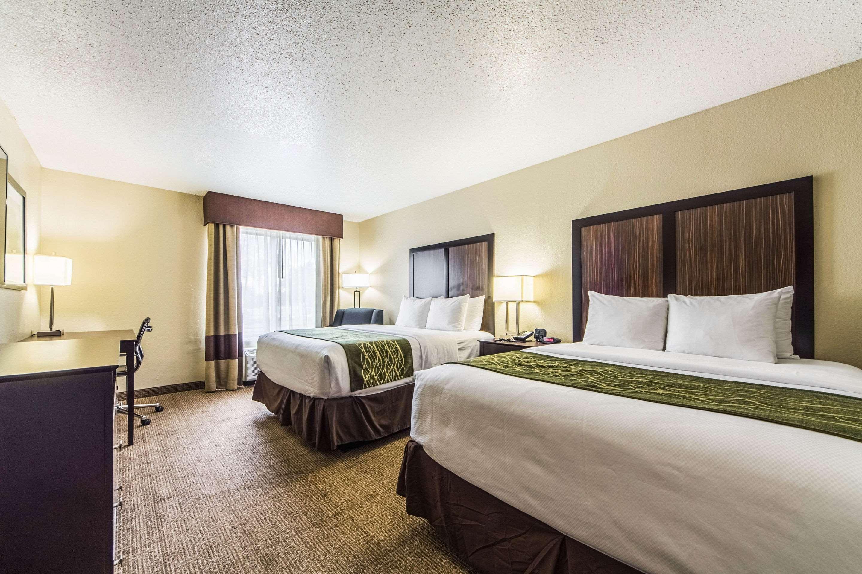 Comfort Inn Dallas Park Central Bagian luar foto
