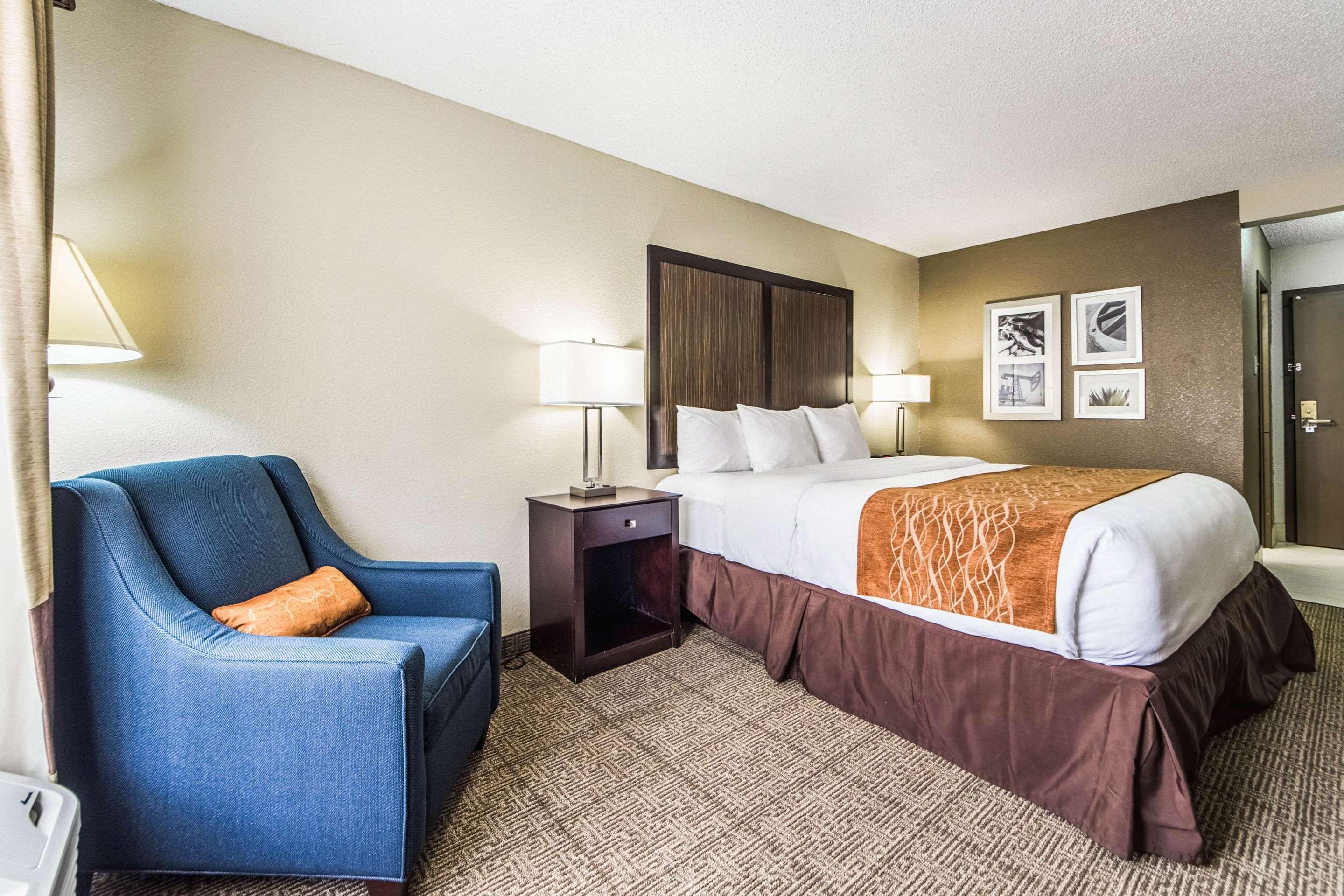 Comfort Inn Dallas Park Central Bagian luar foto