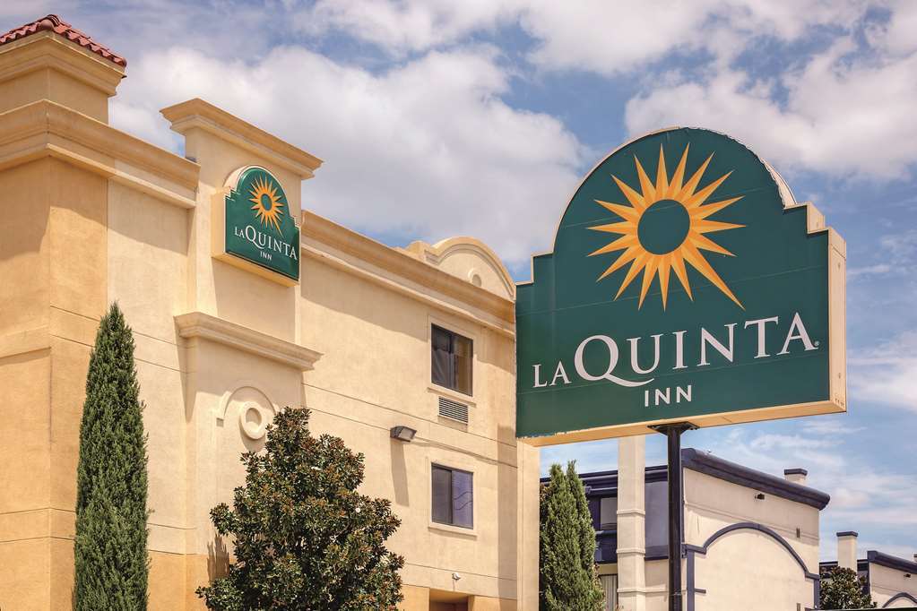 Comfort Inn Dallas Park Central Bagian luar foto