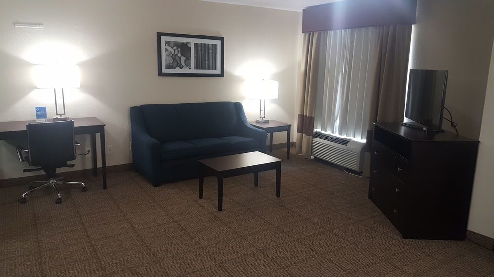 Comfort Inn Dallas Park Central Bagian luar foto