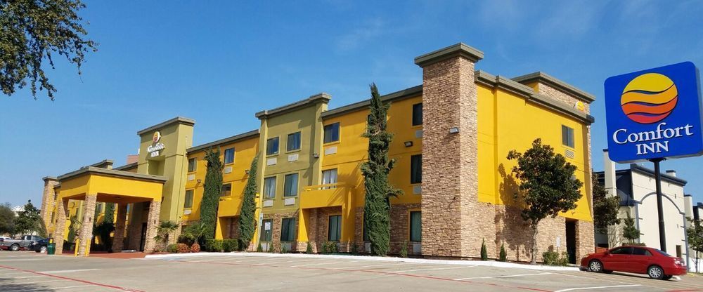 Comfort Inn Dallas Park Central Bagian luar foto