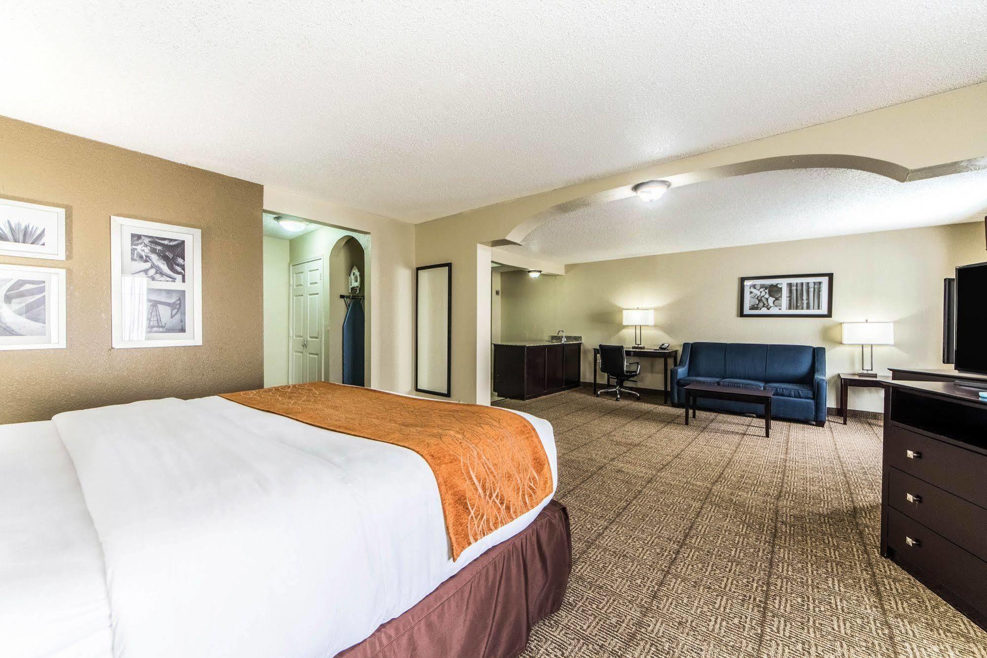 Comfort Inn Dallas Park Central Bagian luar foto